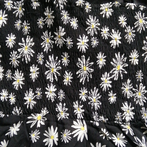 Brand New Floral B&W Dress AU S-M check measurements - Picture 6 of 8